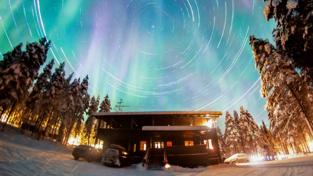 Jor: Tugral serdana Hotêla 7 Fells li Akaslompolo li başûrê Finlandayê dike.
